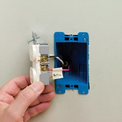 How-To Wire Split Receptacles - Extreme How To
